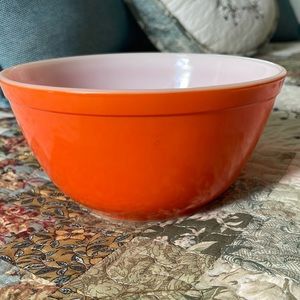 Vintage Pyrex Bowl Orange 7”